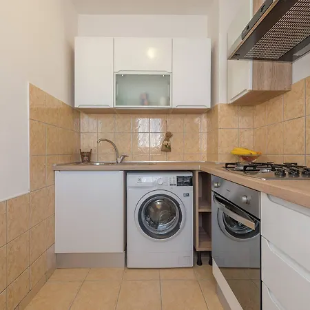 Апартаменты Spacious 2br Near Center *