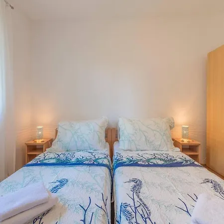 Spacious 2br Near Center Apartment Zadar